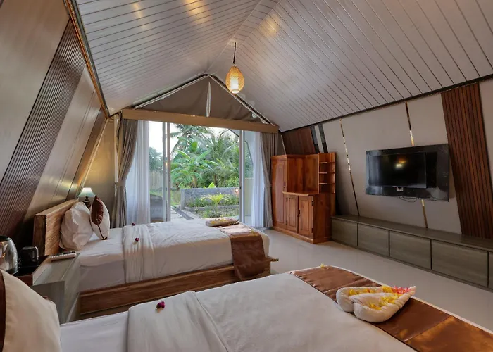 Kelingking Garden Bed & Breakfast Sompang