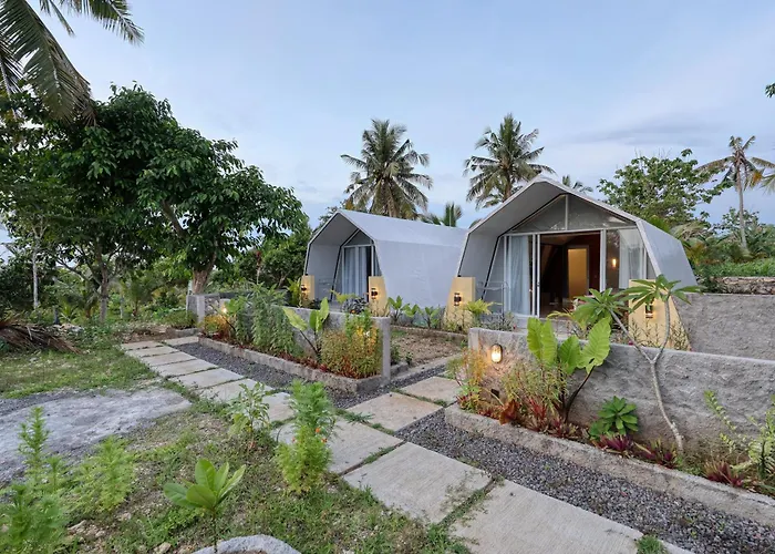 Kelingking Garden Bed & Breakfast Sompang