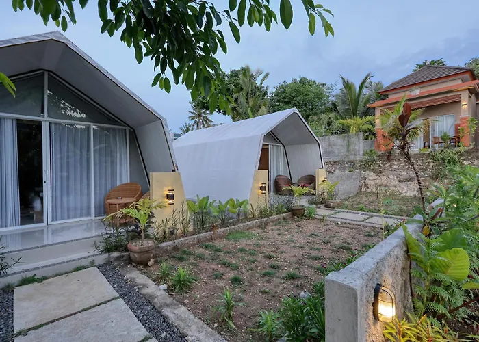 Kelingking Garden Bed & Breakfast Sompang