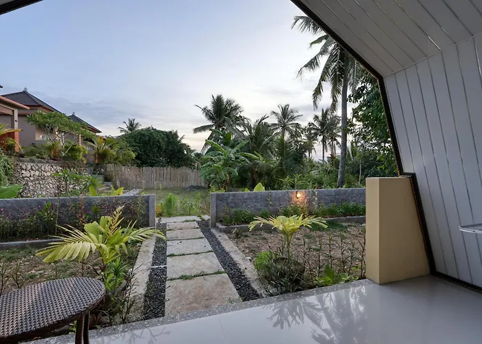 Bed & Breakfast Kelingking Garden Sompang